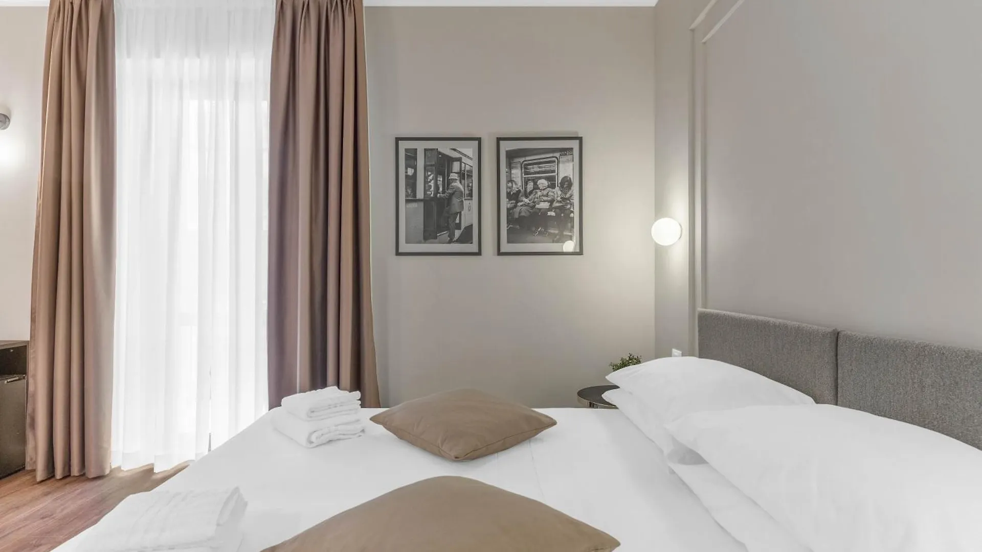 Hotel Torriani Suites Foresteria Lombarda Milano Italia