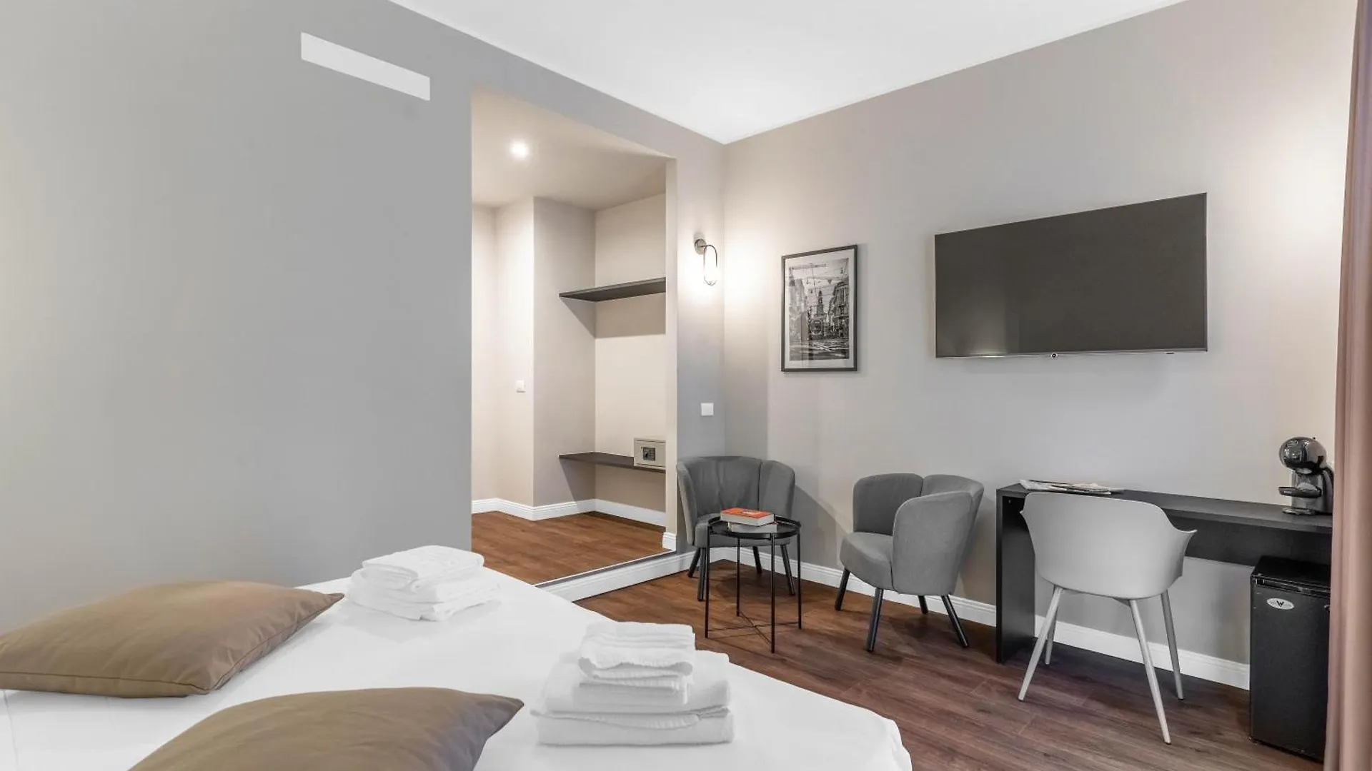 Torriani Suites Foresteria Lombarda Milano 0*,  Italia