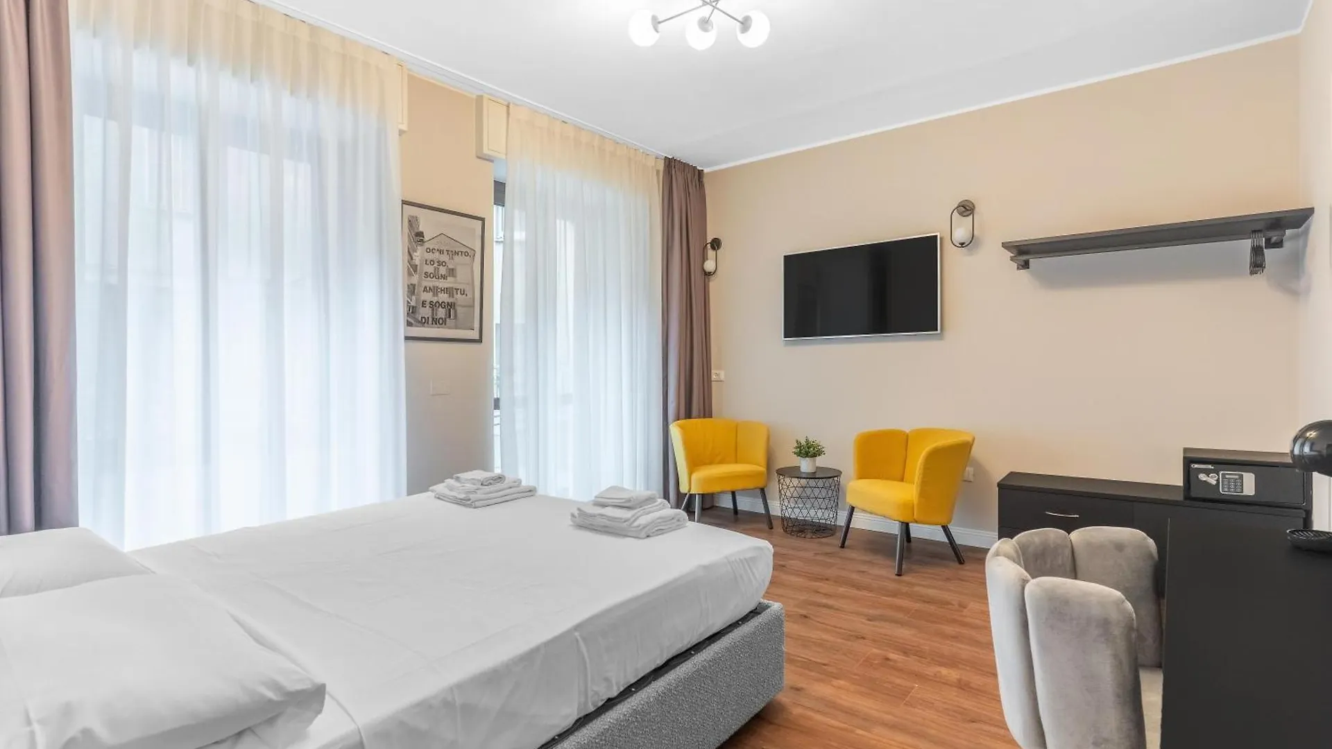 Hotel Torriani Suites Foresteria Lombarda Milano Italia